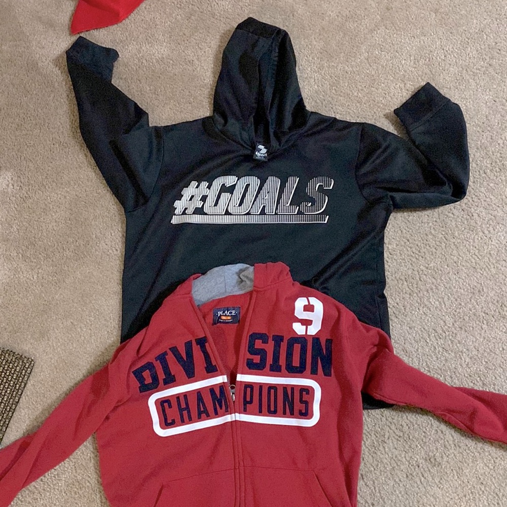 Children’s Place youth Hoody’s Size XXL 16. Bundle of 2 and both in great shape.